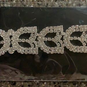 Rhinestone leaf belt